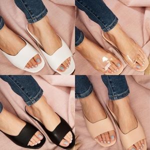 NEW! NWB! Mata Shoes Clear Flats! Size 9